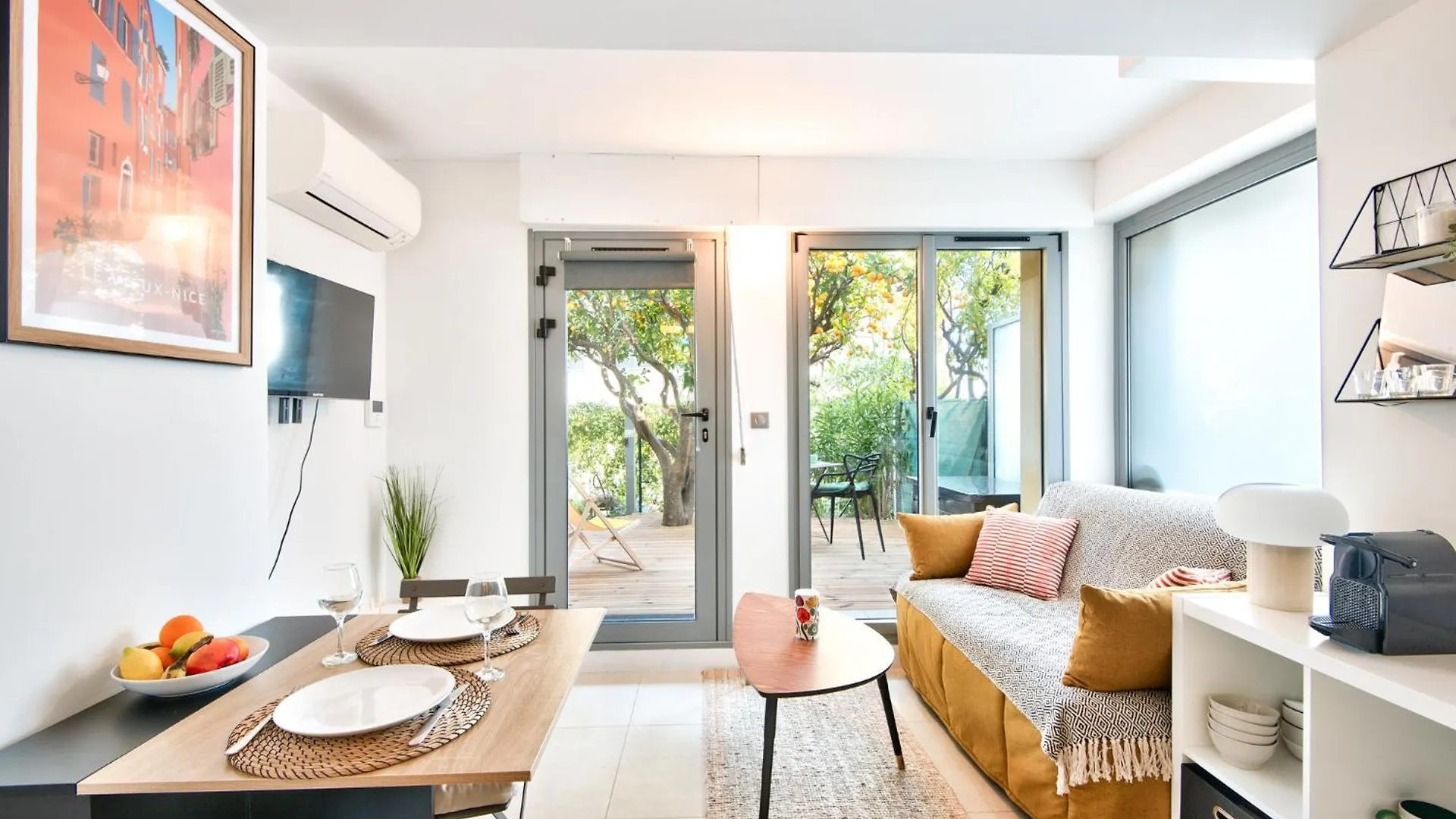 Studio Avec Grande Terrasse Yourhosthelper contacts